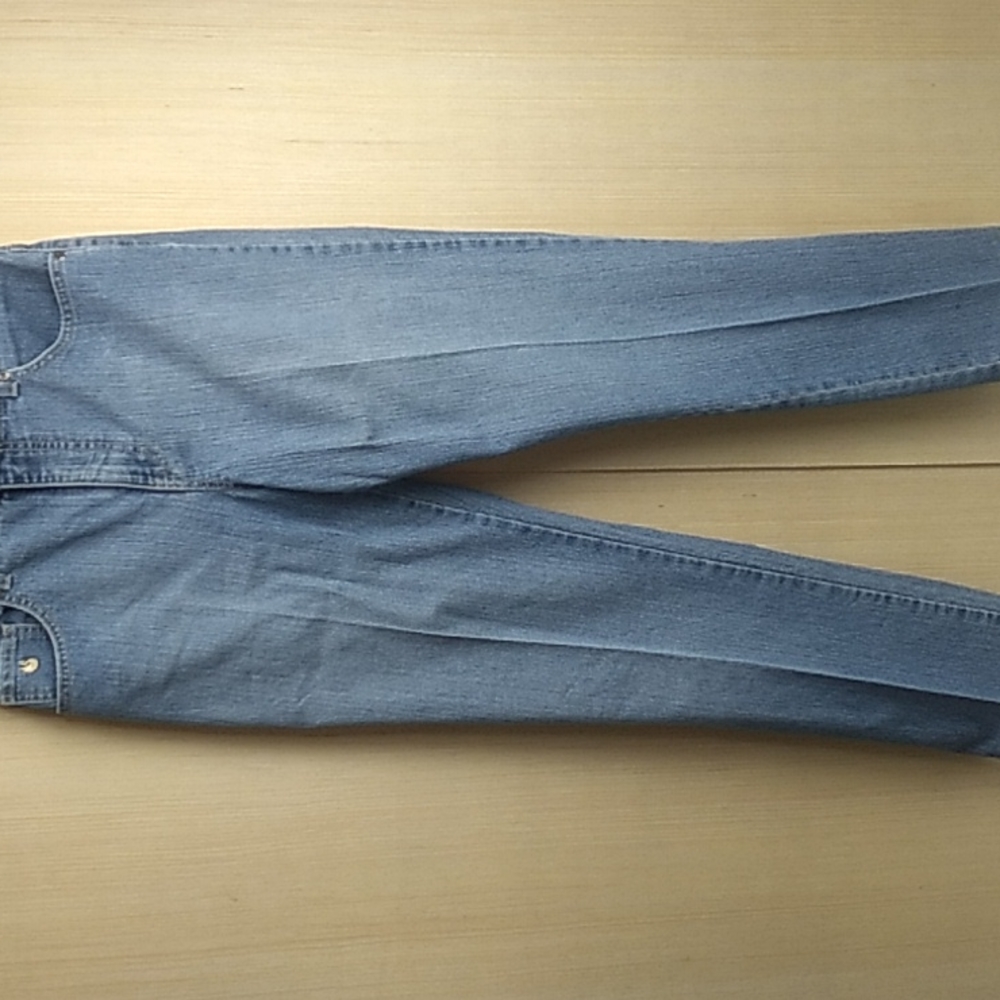 Gloria Vanderbilt Women's Size 8 Blue Jeans